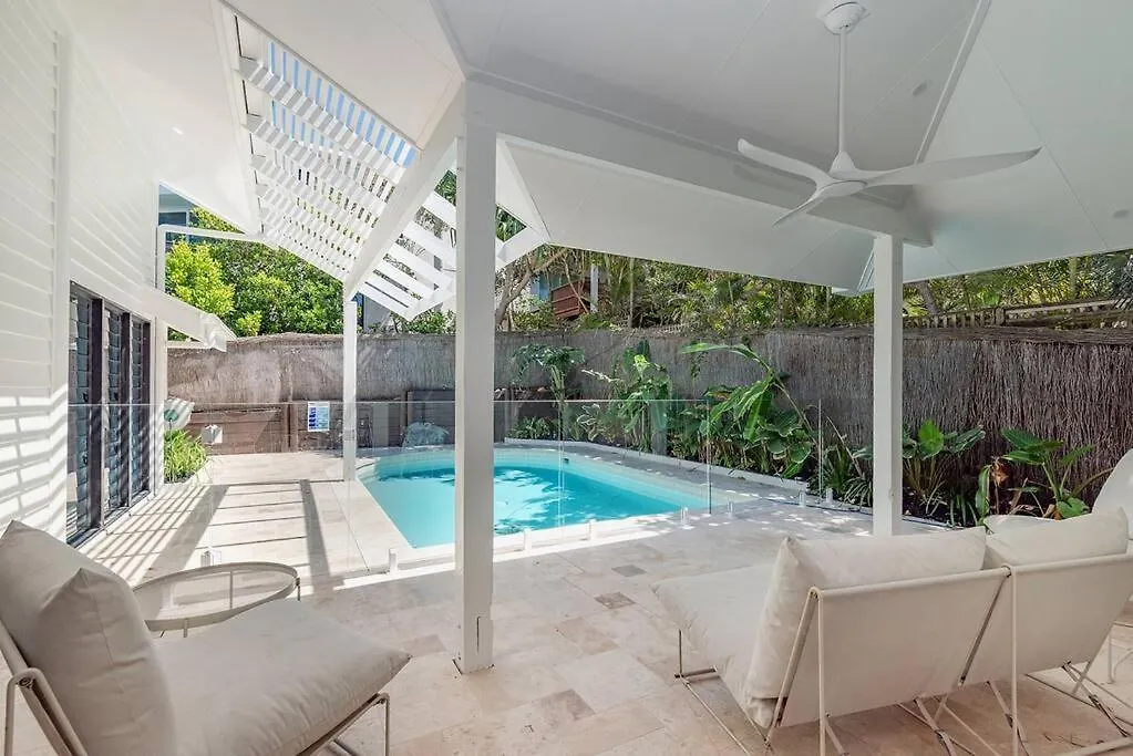 Seaviews At Sunshine Beach,4Bd, Pool Holiday home