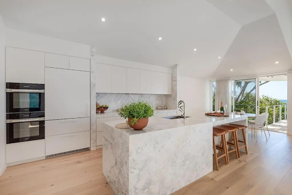 Seaviews At Sunshine Beach,4Bd, Pool Holiday home